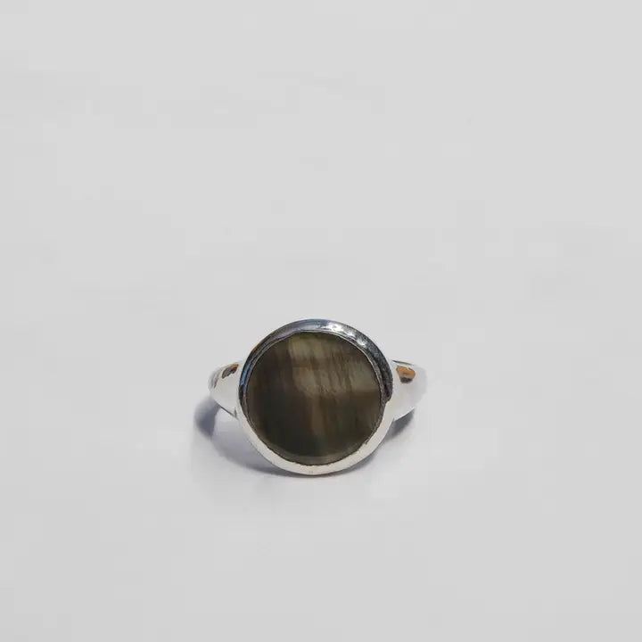 lacuna ring - grey mother of pearl