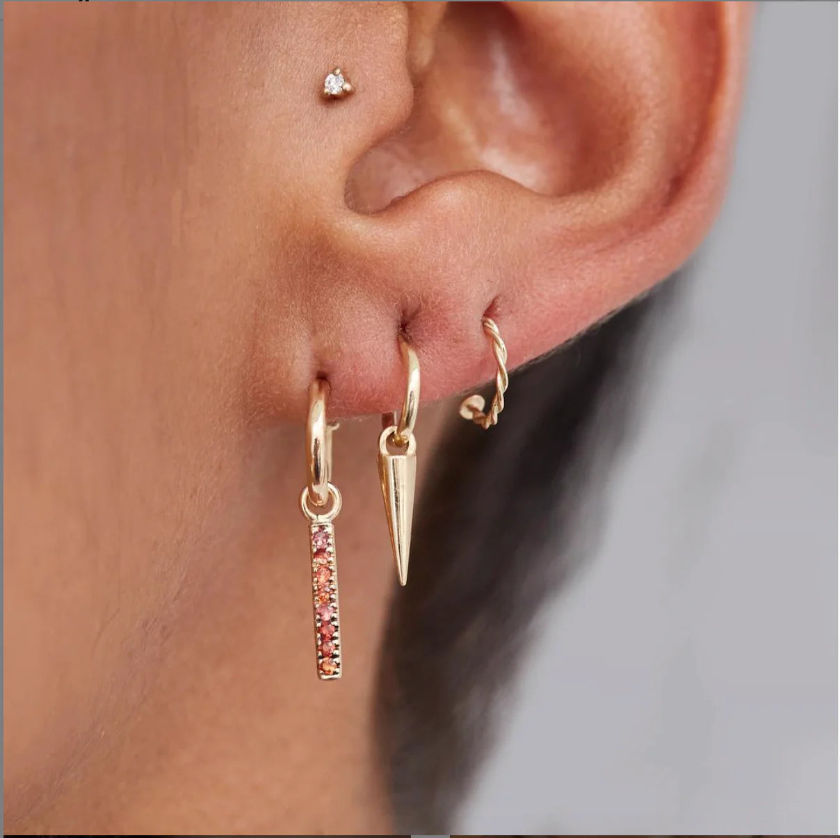 métier / petite claw-set round gemstone stud earring - single