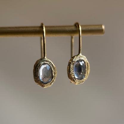 oval fixed hook earrings - light blue sapphire