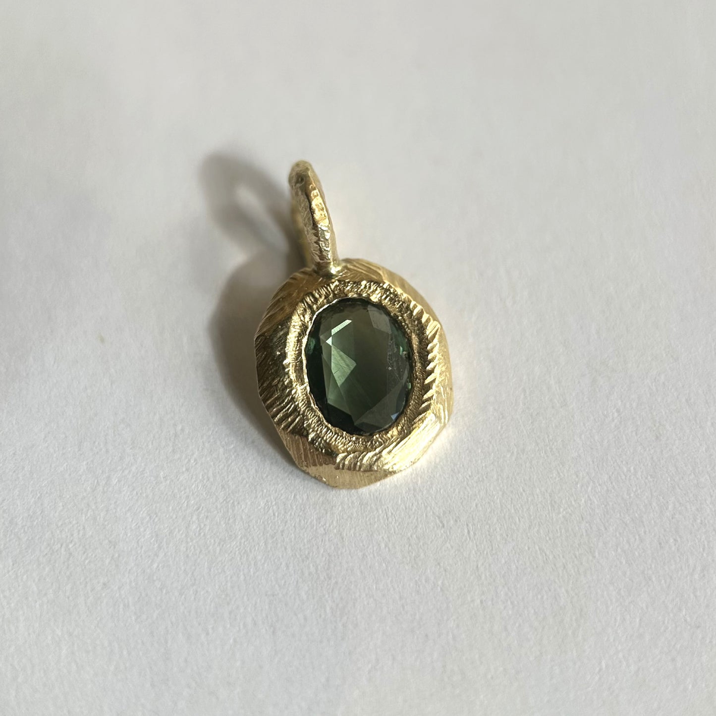 freeform charm pendant - green sapphire