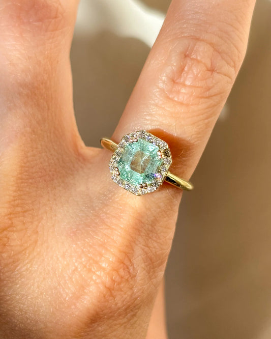 halo ring - nigerian emerald