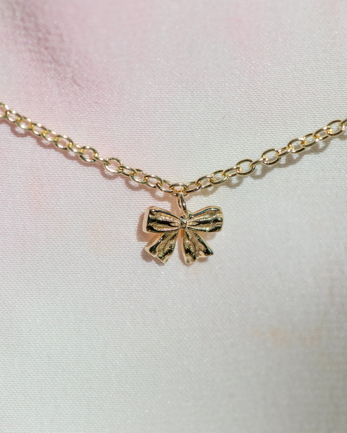 symphony of bows pendant necklace