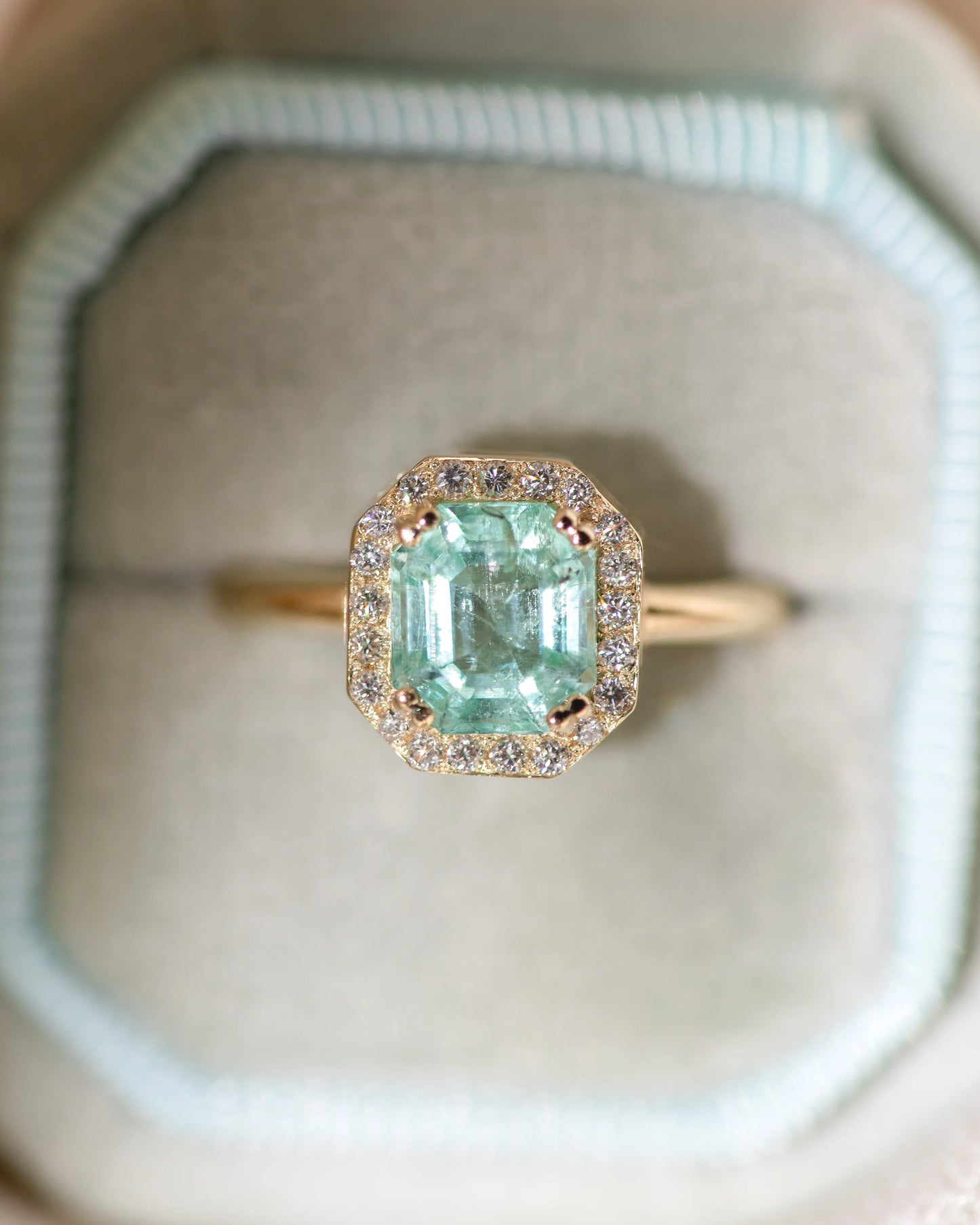 halo ring - nigerian emerald