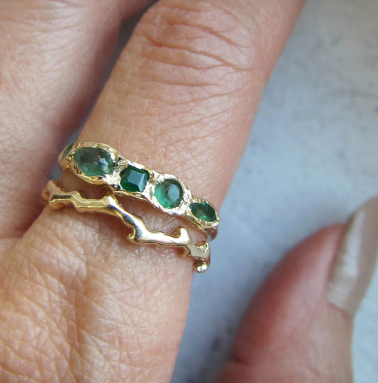 journey treasure ring - emerald