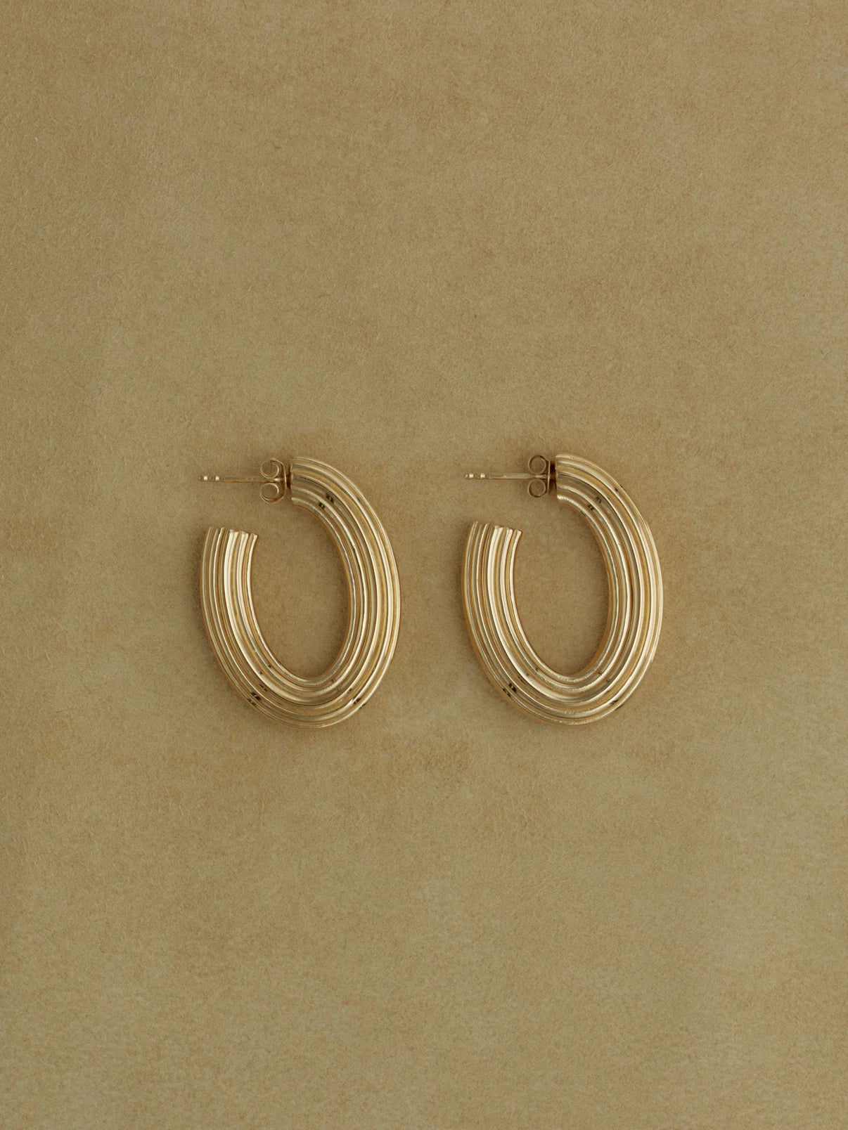 drop grooved hoop earrings