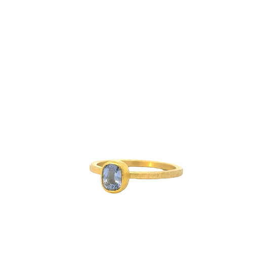 faceted rounded rectangle light blue sapphire ring