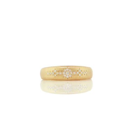 tapered shimmer ring band - natural diamond